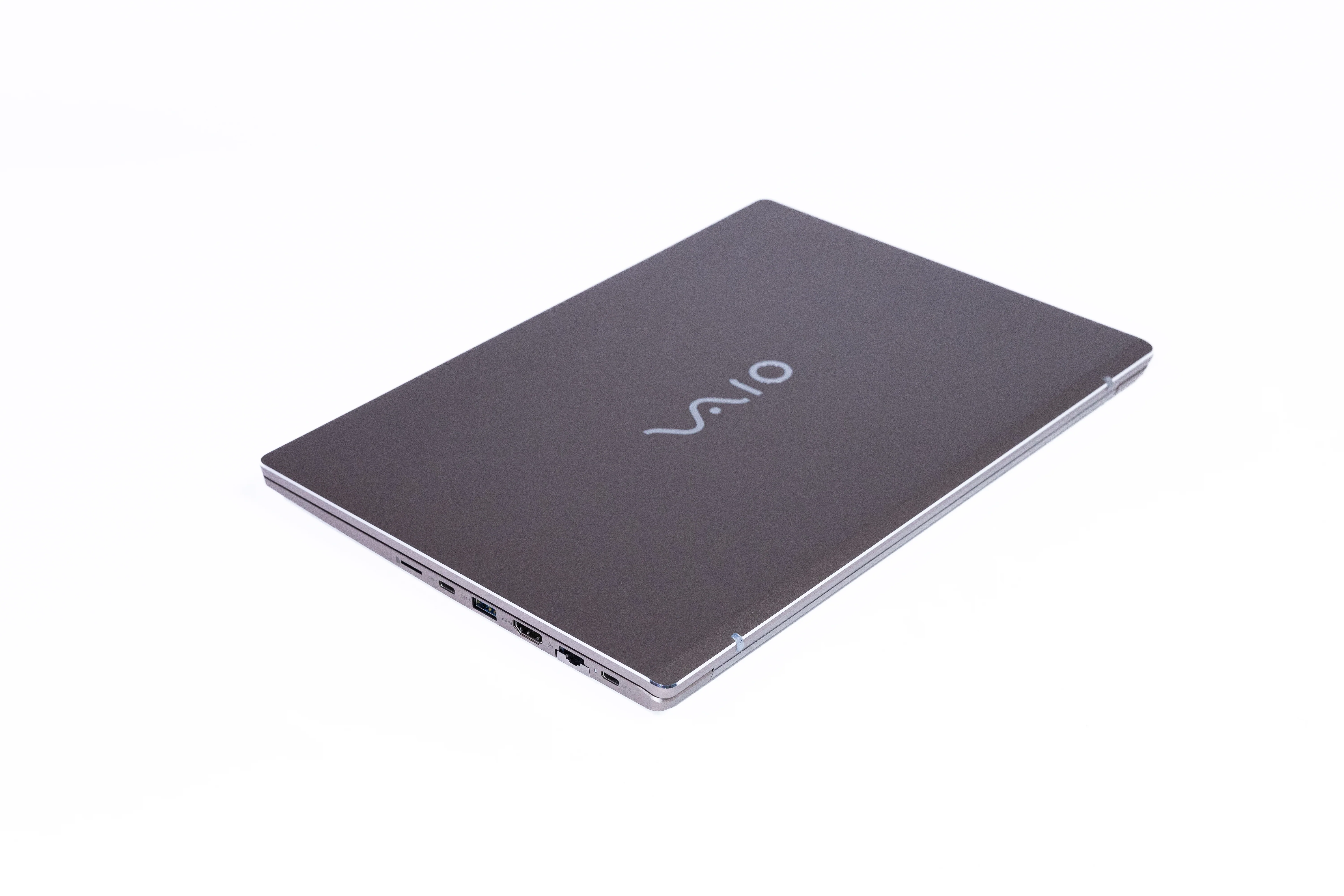 FS 14.1" | Windows 11 Home | Intel® Core™ i3 | Aluminum - Image 8