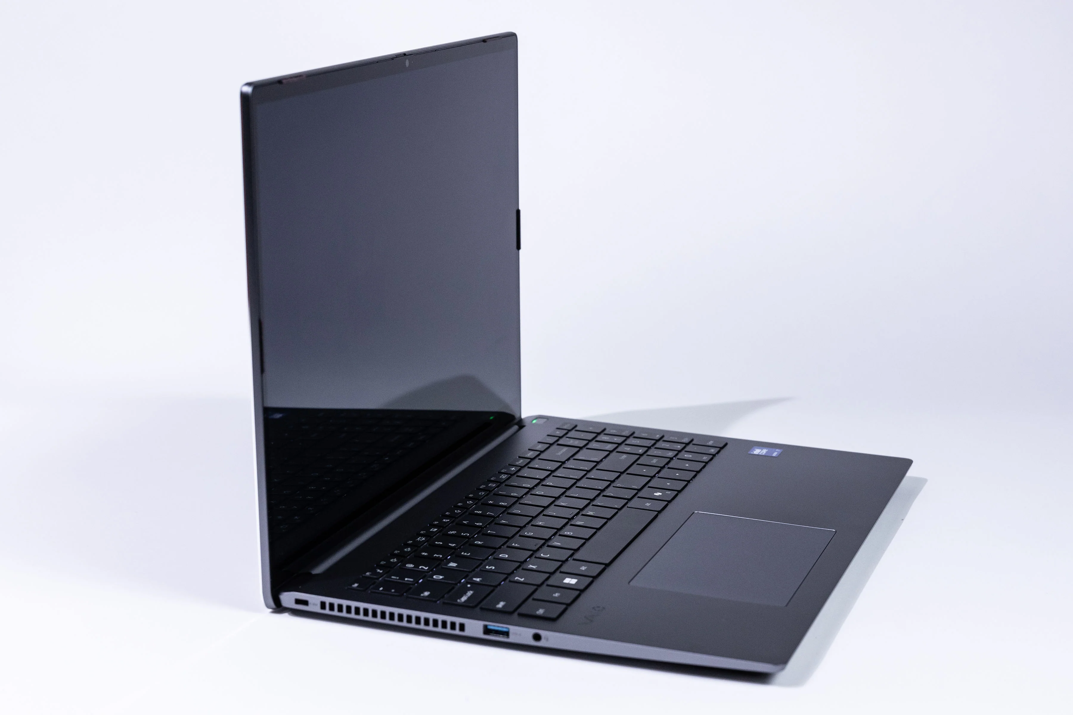 FS 16" Touch | Windows 11 Home | Intel® Core™ Ultra 7 | Aluminum - Image 6