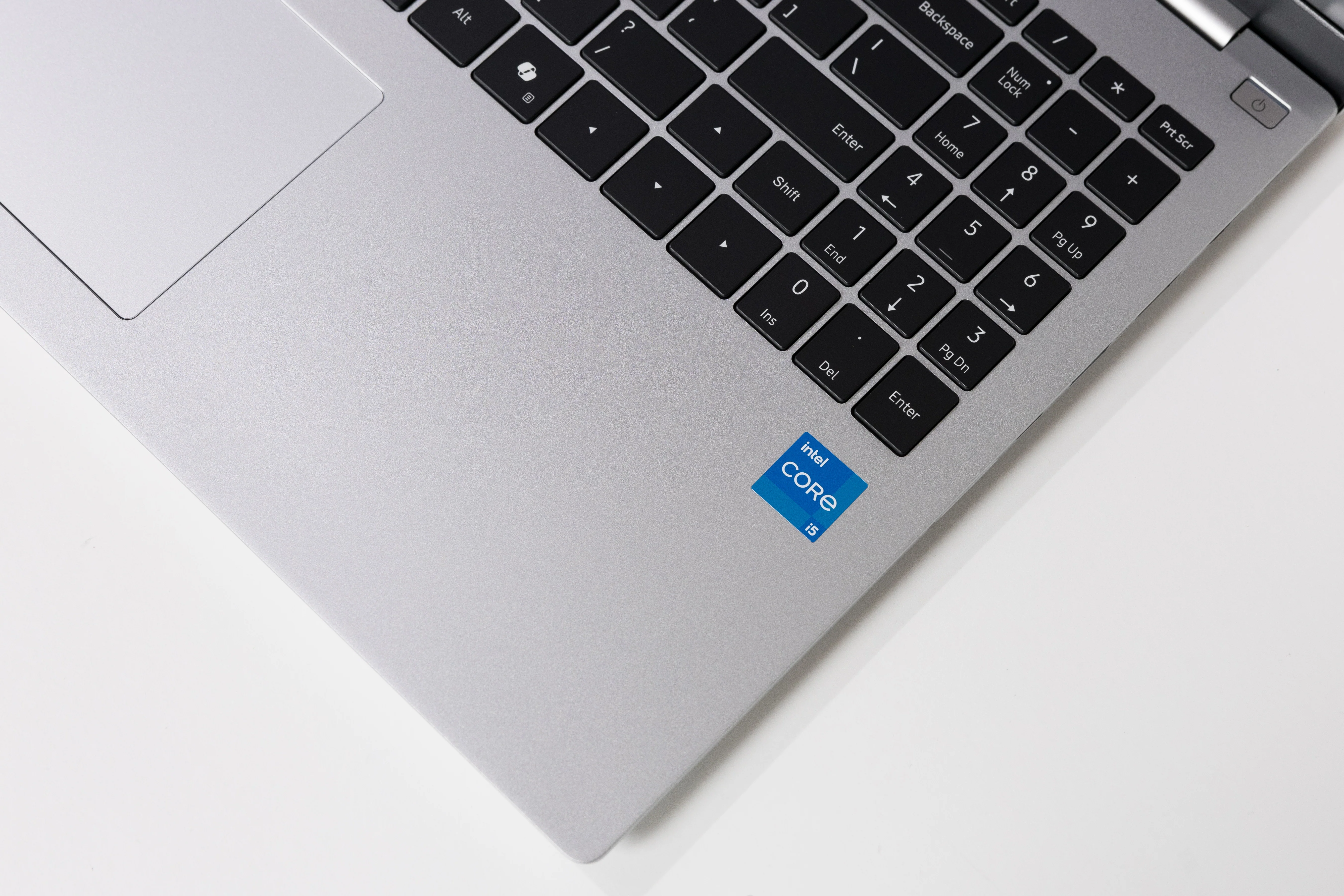 FS 16" | Windows 11 Home | Intel® Core™ i5 | Aluminum - Image 7
