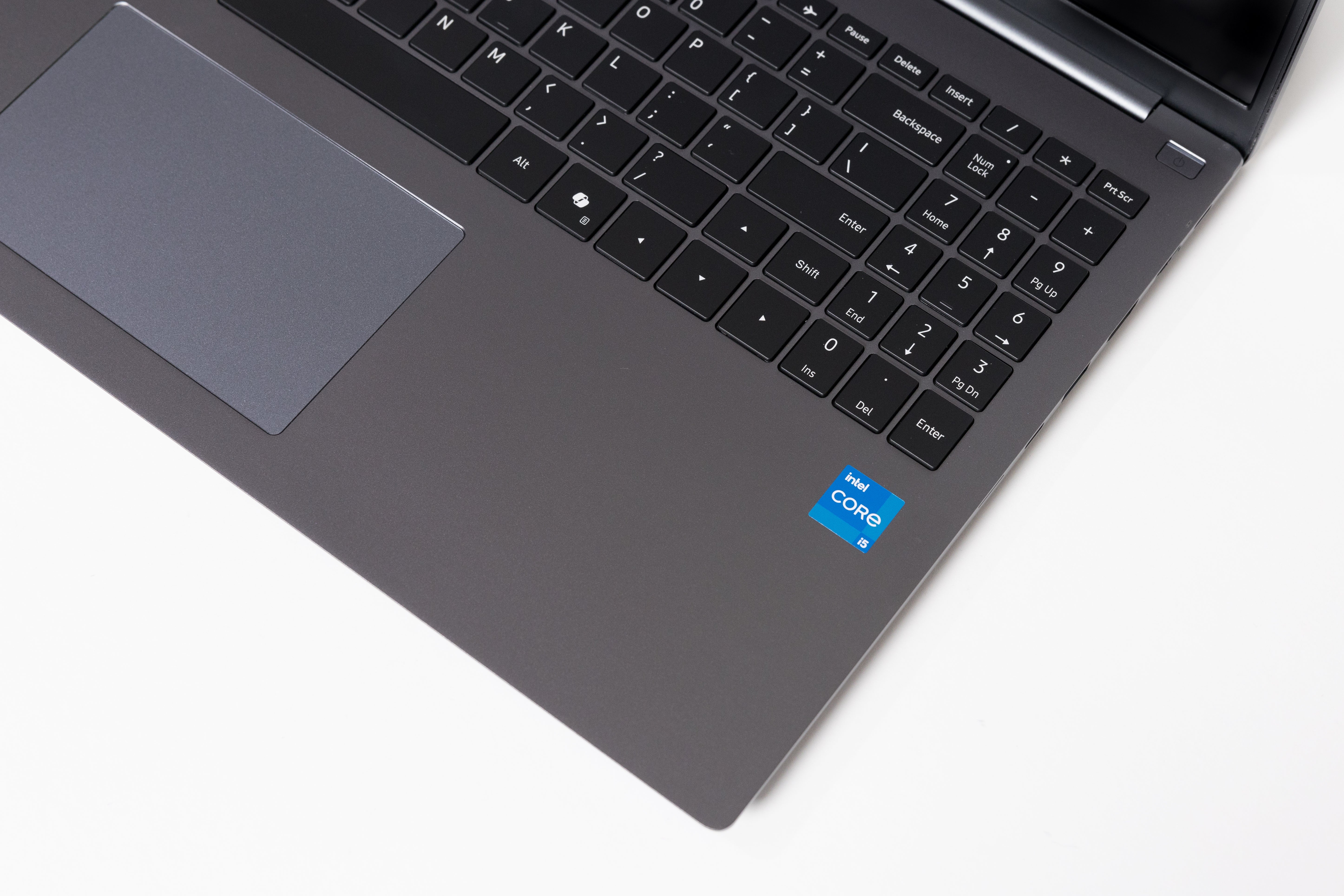 FS 16" | Windows 11 Home | Intel® Core™ i5 | Aluminum - Image 8